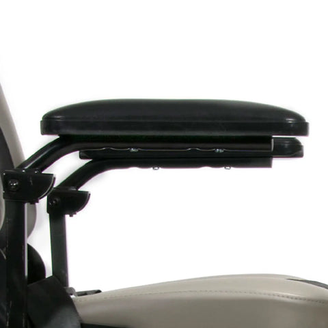 Quingo Flyte Mobility Scooter with MK2 Self Loading Ramp Quingo Flyte Mobility Scooter with MK2 Self Loading Ramp